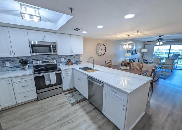 Pet-friendly 2-bed With Amazing Waterfront Views * Clearwater Beach