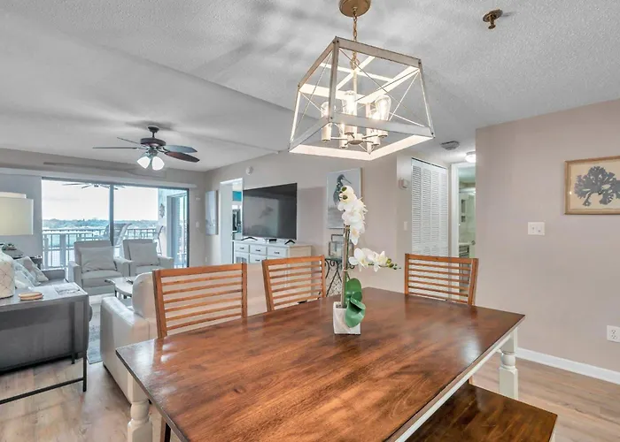Pet-friendly 2-bed With Amazing Waterfront Views * Clearwater Beach