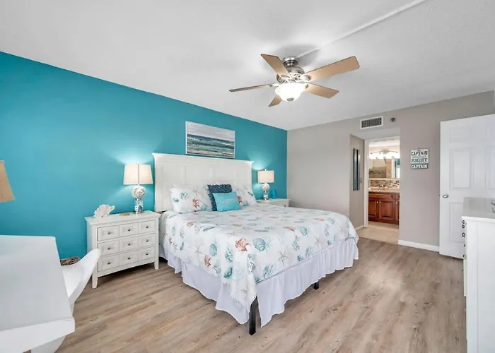 Pet-friendly 2-bed With Amazing Waterfront Views *