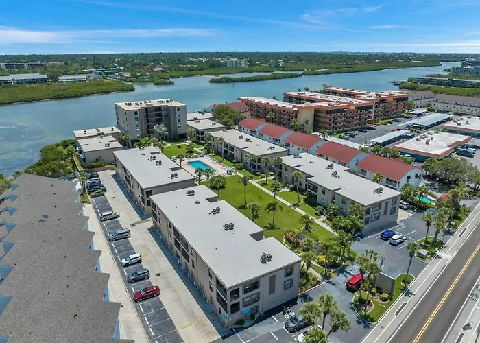 Pet-friendly 2-bed With Amazing Waterfront Views * Clearwater Beach