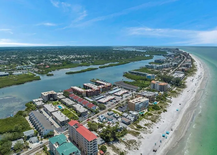 Pet-friendly 2-bed With Amazing Waterfront Views Clearwater Beach