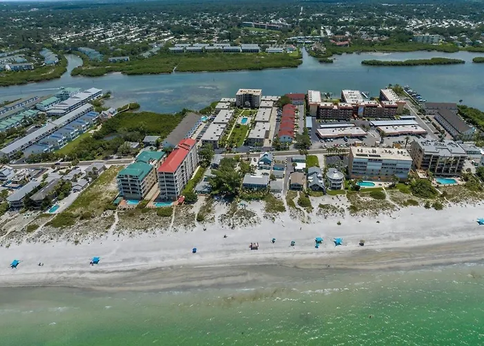 Pet-friendly 2-bed With Amazing Waterfront Views Clearwater Beach